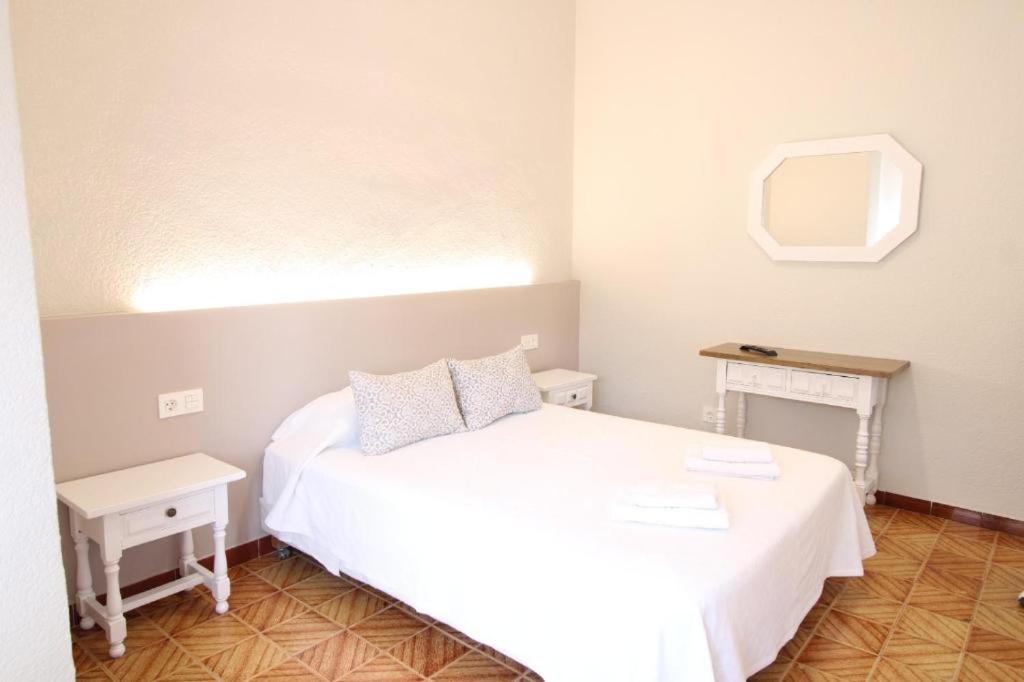 Hostal Tropical موتريل المظهر الخارجي الصورة
