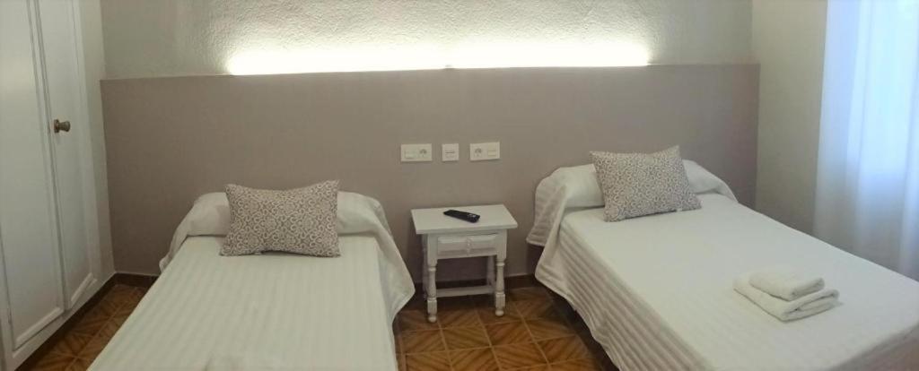 Hostal Tropical موتريل المظهر الخارجي الصورة